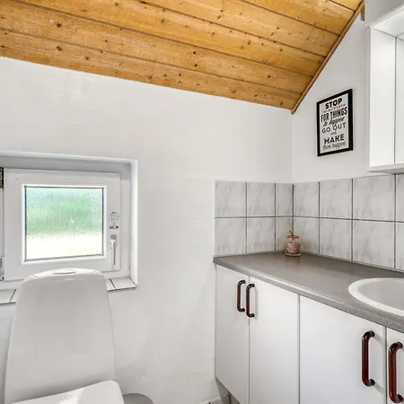 Nikolce - 300m To The Fjord By Interhome *