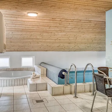 Nikolce - 300m To The Fjord By Interhome *